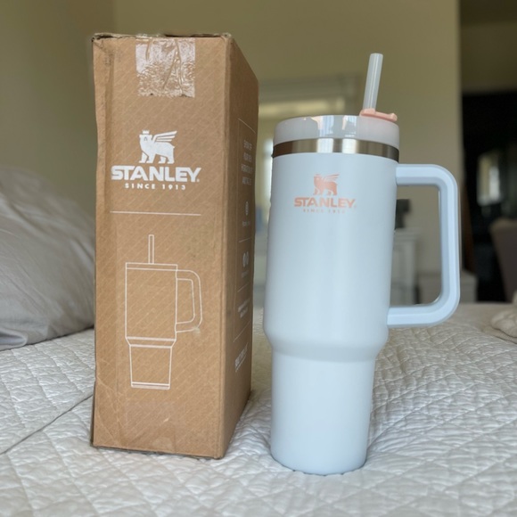 Stanley Other - NWT Stanley Adventure Travel Quencher 40 oz Tumbler Mug Cloud
